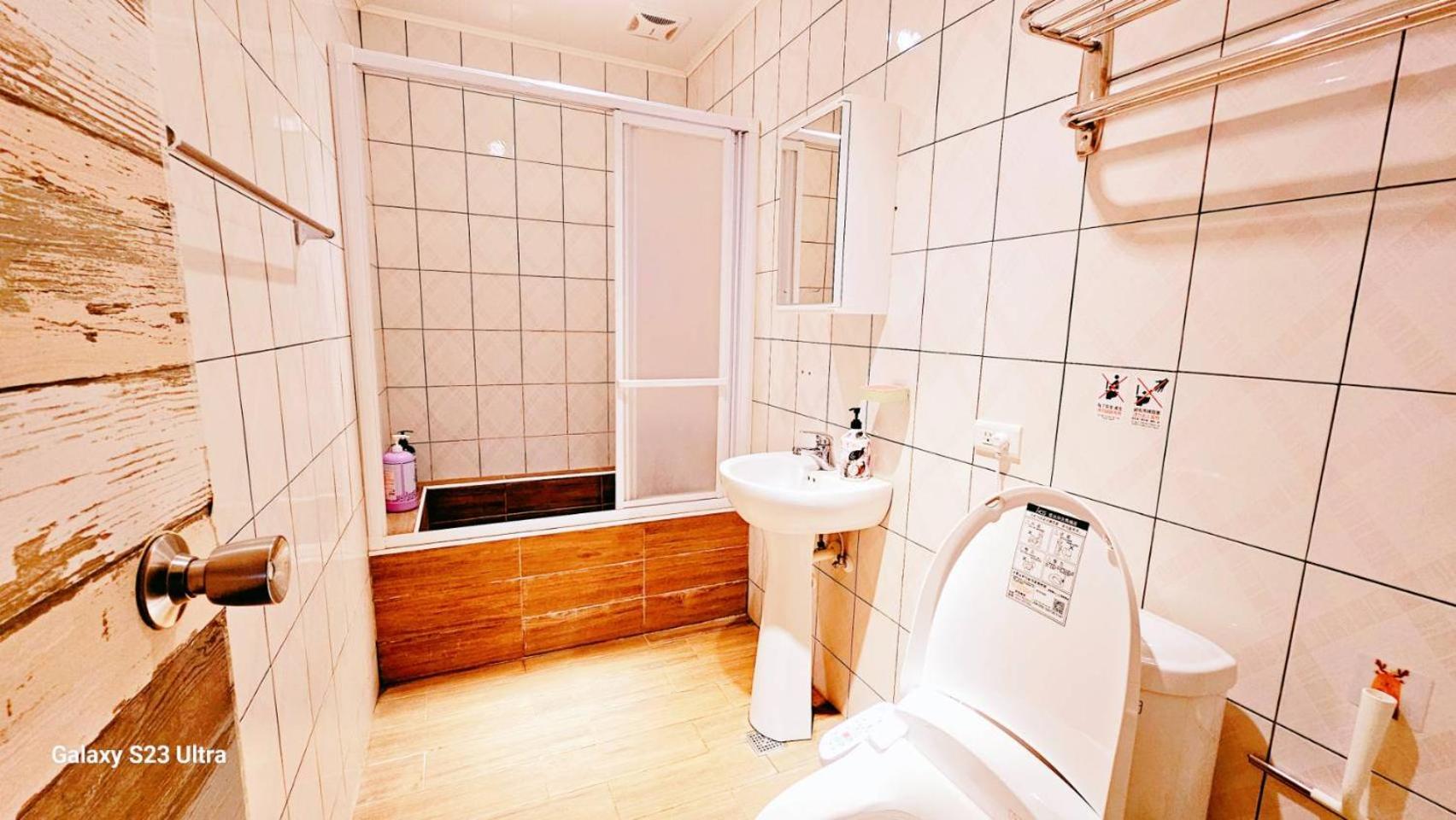 羅里濱海輕旅 Rory Hostel Luzhu エクステリア 写真